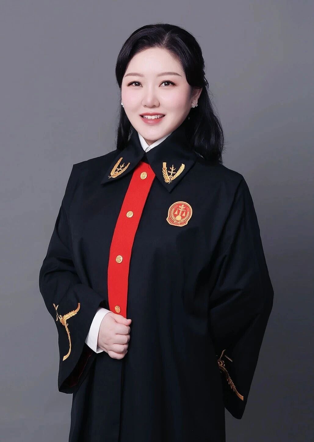 叶宇 湖北省黄石市黄石港区人民法院党组书记、院长,三级高级法官,湖北省审判业务专家 叶宇 湖北省黄石市黄石港区人民法院党组书记、院长,三级高级法官,湖北省审判业务专家